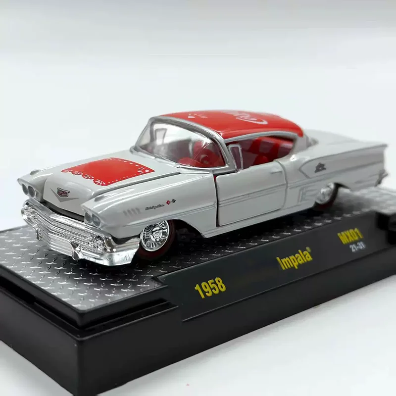 M2 Diecast 1:64 Scale 1958 Impala Alloy Car Model Static Display Collectible Toy Gift Souvenir Decoration