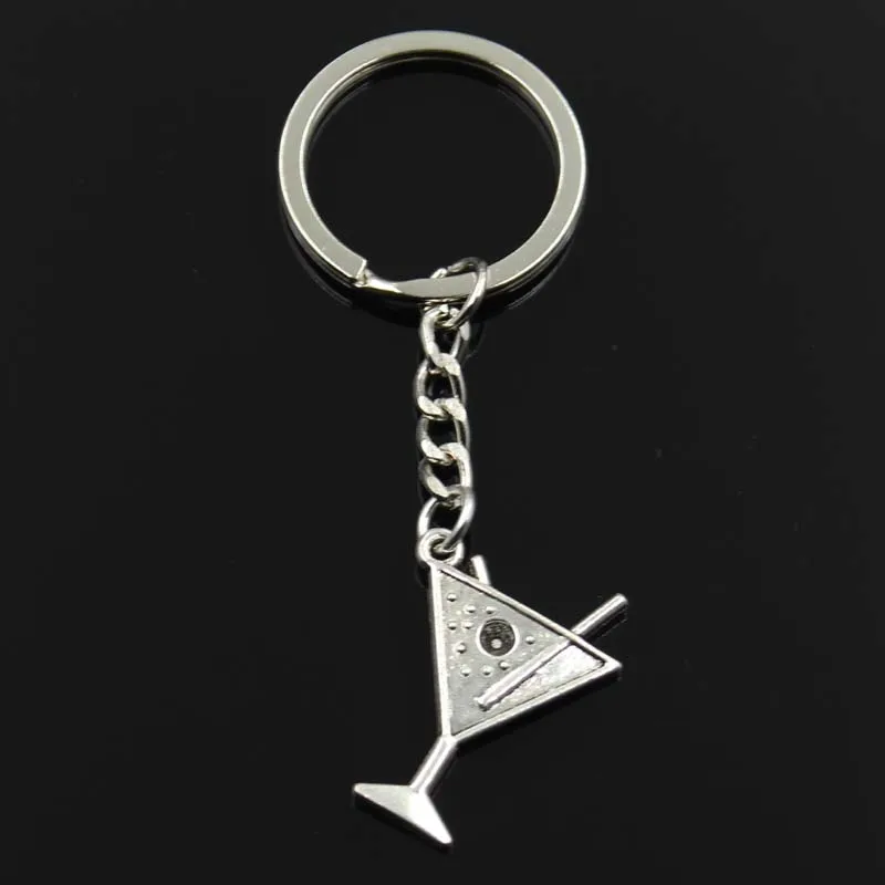 Fashion Keychain 30x23mm Beach Cold Drink Champagne Silver Color Pendants DIY Men Car Key Chain Ring Holder Souvenir For Gift