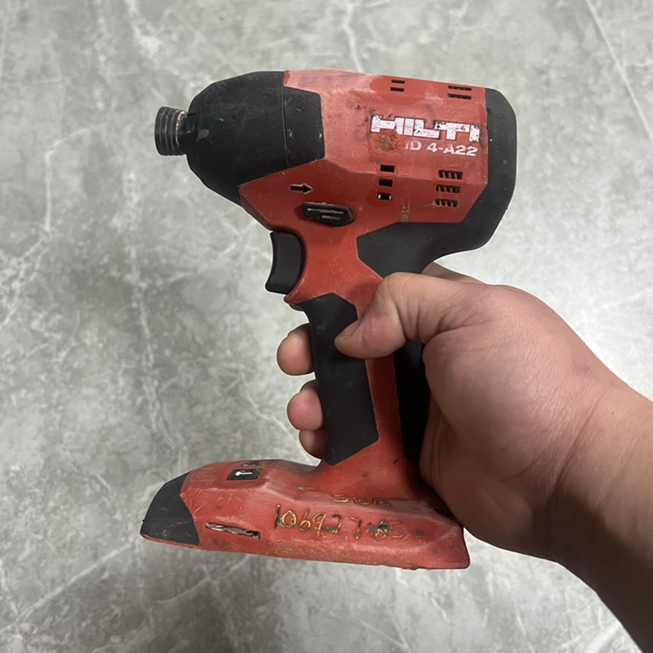 HILTI SID 4-A22 Impact Driver 22Volt 1/4 Hex Cordless Bare Tool，Body only, second-hand