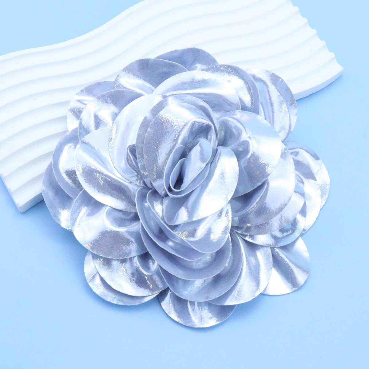 Exaggerated Bright Satin Rose Elegant Large Flower Brooch Fashion Glamour Banquet Women\'s Wedding Party Jewelry Hundred Matching