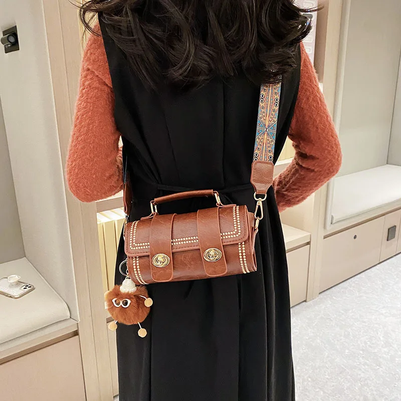 2023 New Fashion Trend PU Leather Crossbody Bag Leisure Westernized Korean Handbag Broadband Cambridge Bag