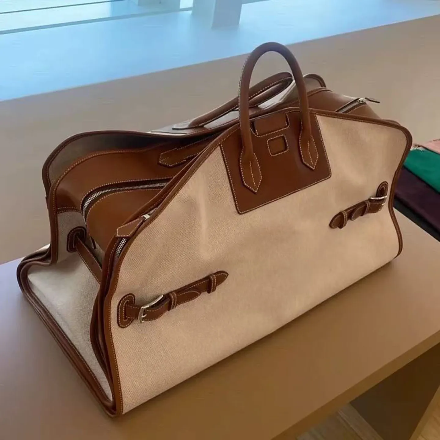 

Large capacity travel casual tote bag women luxury leather shoulder bag canvas leather bucket handbag office fashion bag