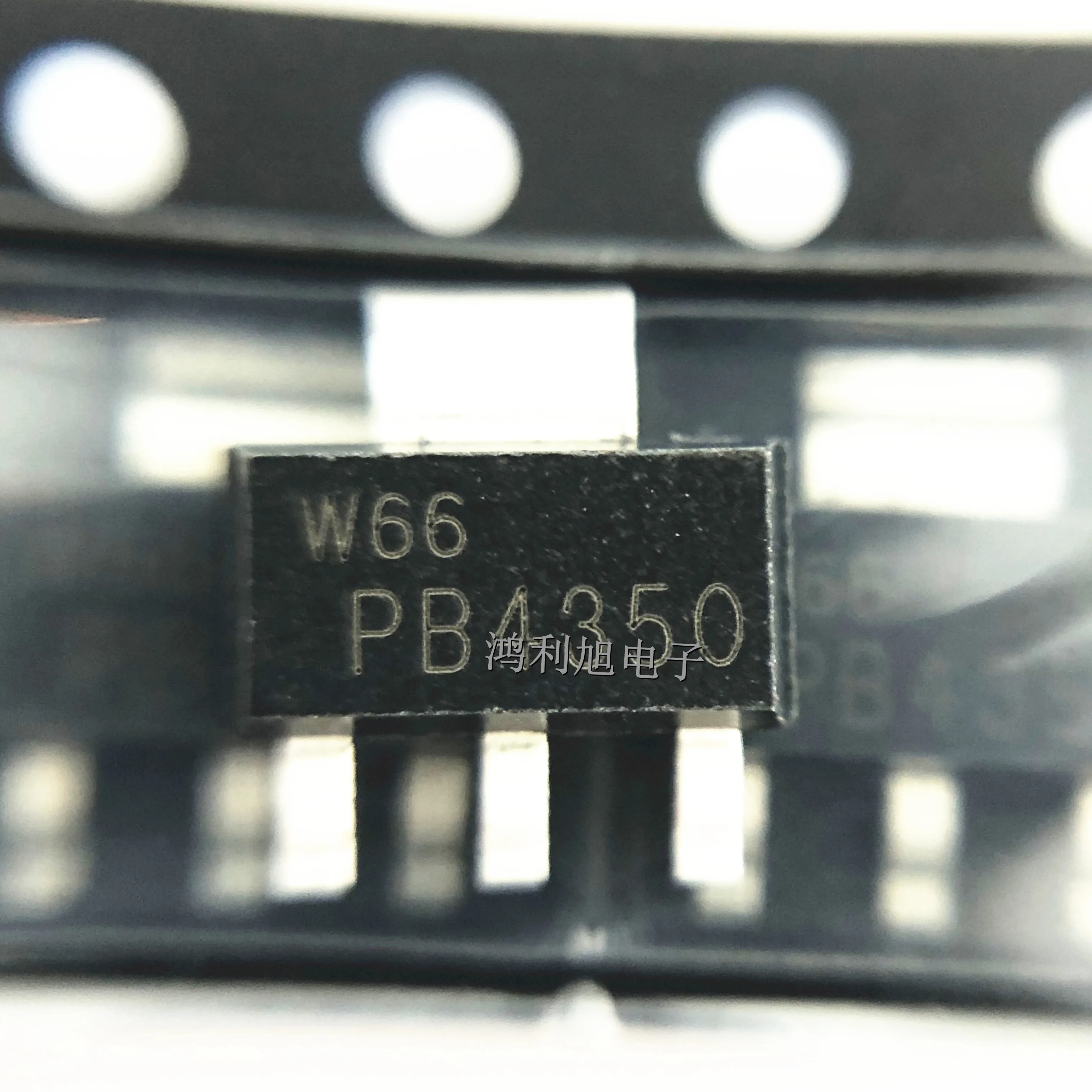 10개/몫 PBSS4350Z PBSS4350Z,135 마킹:PB4350 트랜스 GP BJT NPN 50V 3A 2000mW 4핀(3+탭) SC-73 T/R