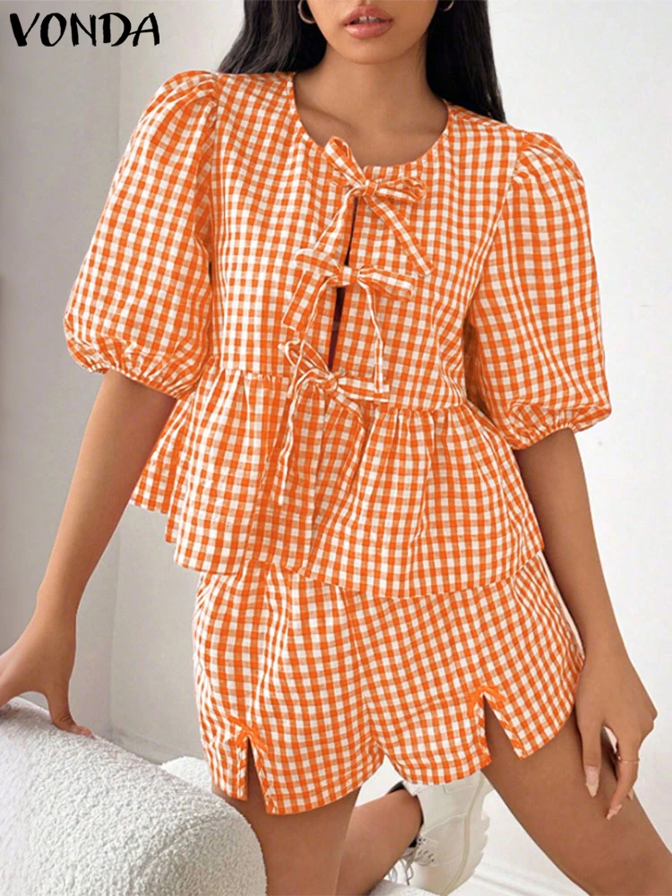 مجموعات الصيف القصيرة فوندا 2025 المرأة موضة خمر منقوشة قطعتين وتتسابق قصيرة الأكمام ضمادة القمم و القوس السراويل مجموعات غير رسمية