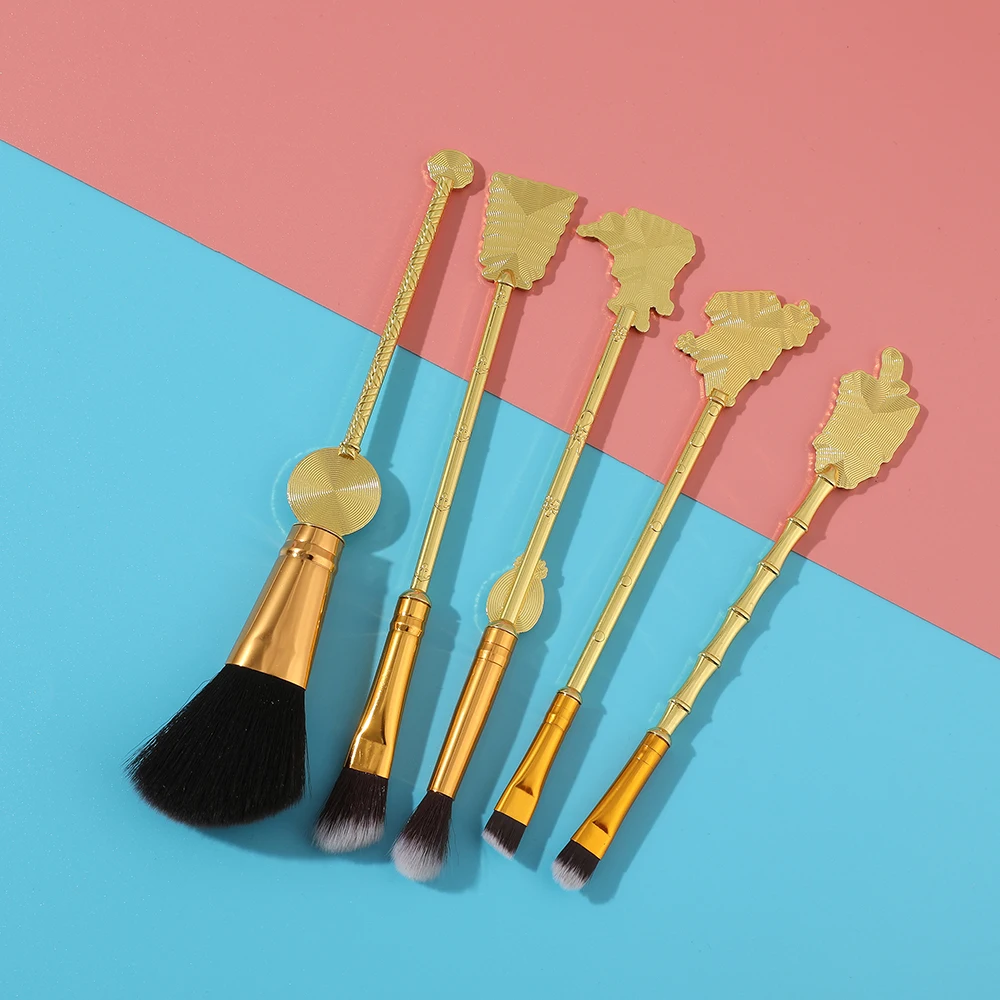 5pcs/Set SpongeBob SquarePants Cartoon Makeup Brushes Kits Foundation Blending Blush Concealer Eyebrow Powder Brush With Pouch