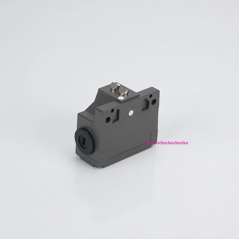 

Travel Switch Limit Switch BNS 819-B02 B 03 - D12 - 61-12-3 B 10