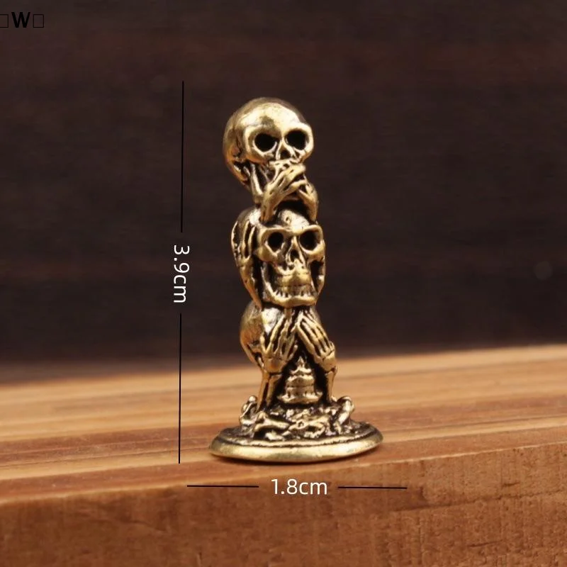 〔W〕1PC Petite statue en laiton à trois couches en forme de têtes de mort, décorations de bureau, miniatures punk vintage, figurines, décorations d'intérieur, ornements