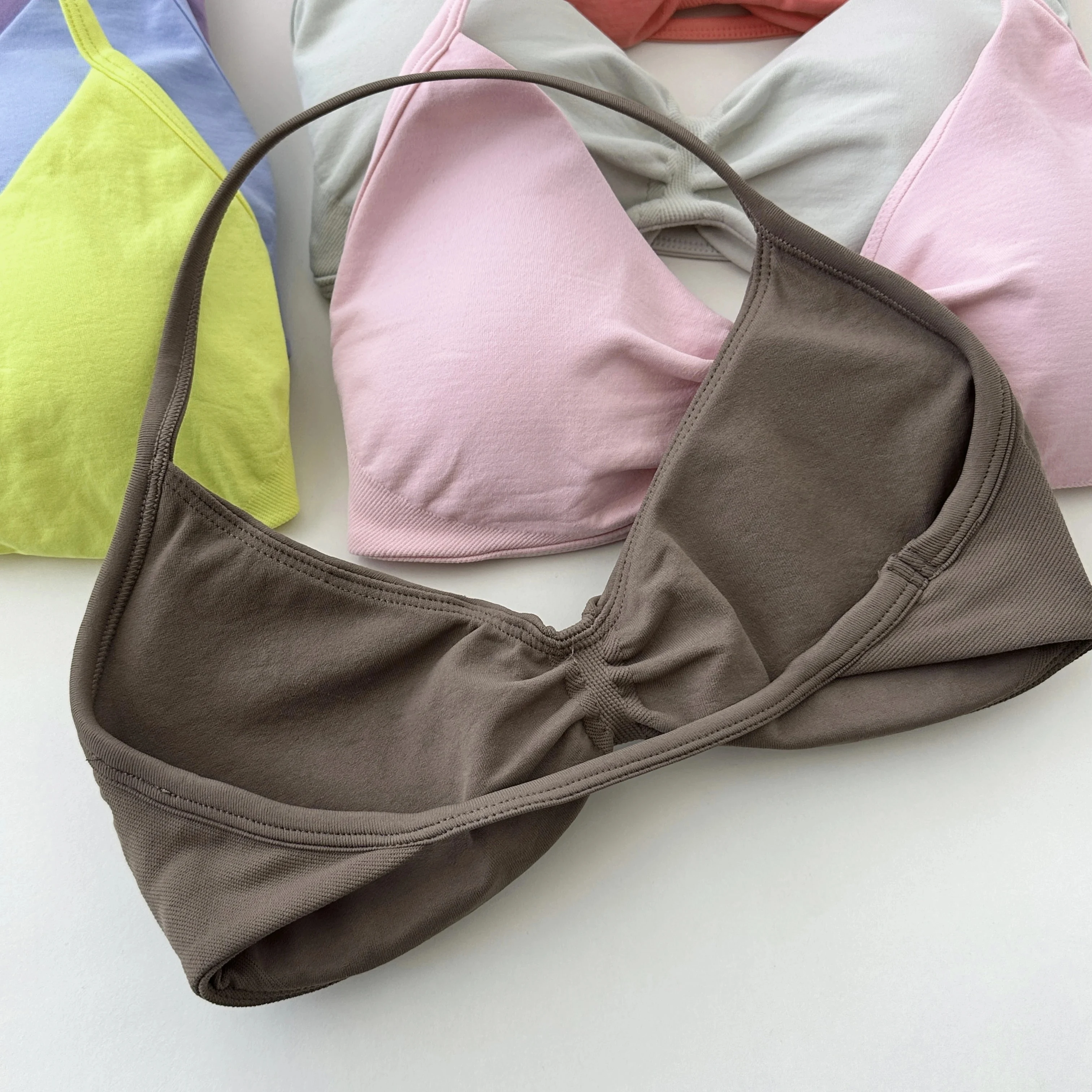 Thumbnail 4 - #29 Cheap Seamless Tank Tops Worth Buying