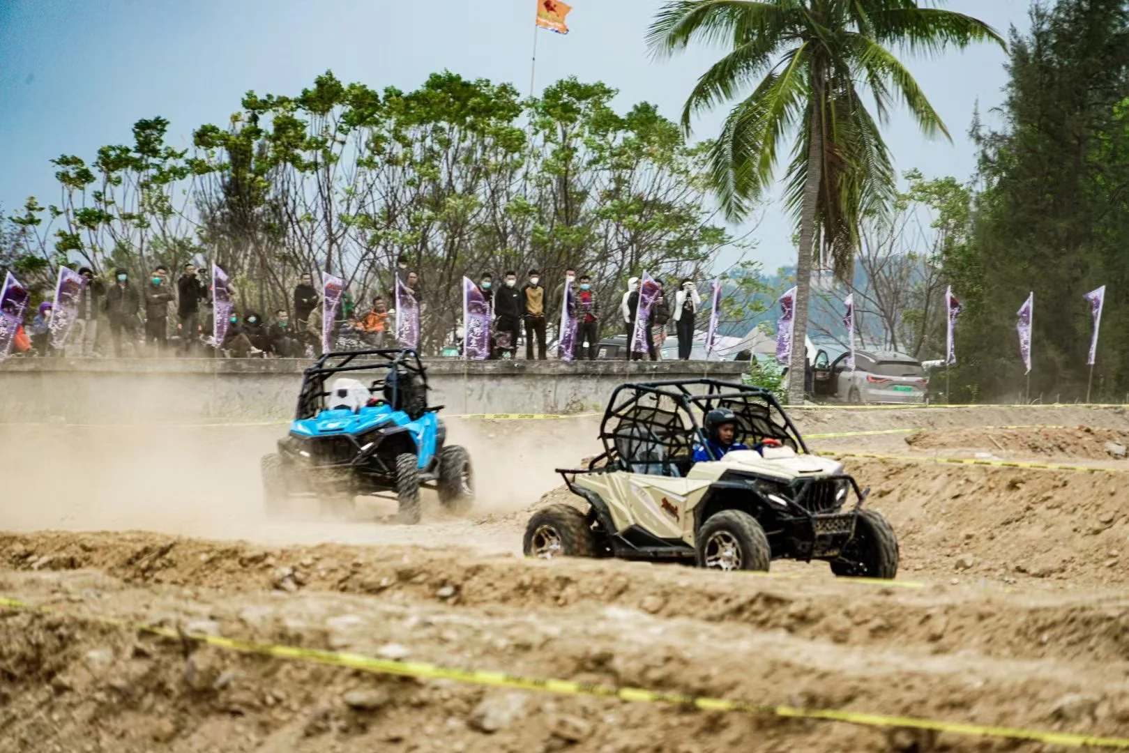 Utv cinese a due posti a fila singola in vendita Ammortizzatore idraulico a molla 4x4 Utv fuoristrada per uso domestico e aziendale