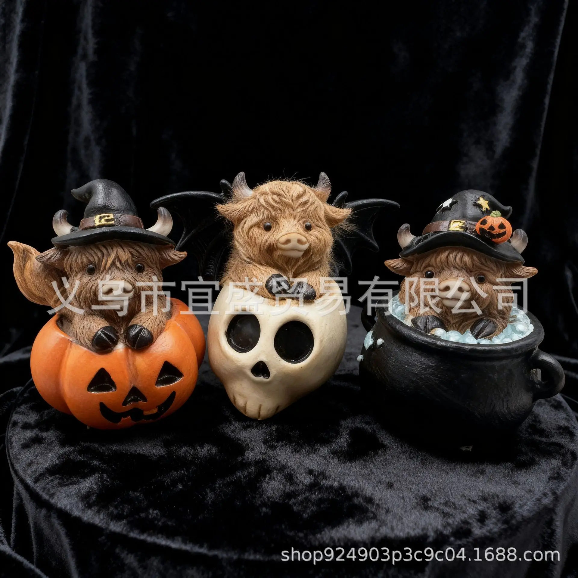 3pcs Halloween Highland Cow Resin Sculpture - Cute Spooky Decor for Home & Garden, Unique Scottish Theme Ornament