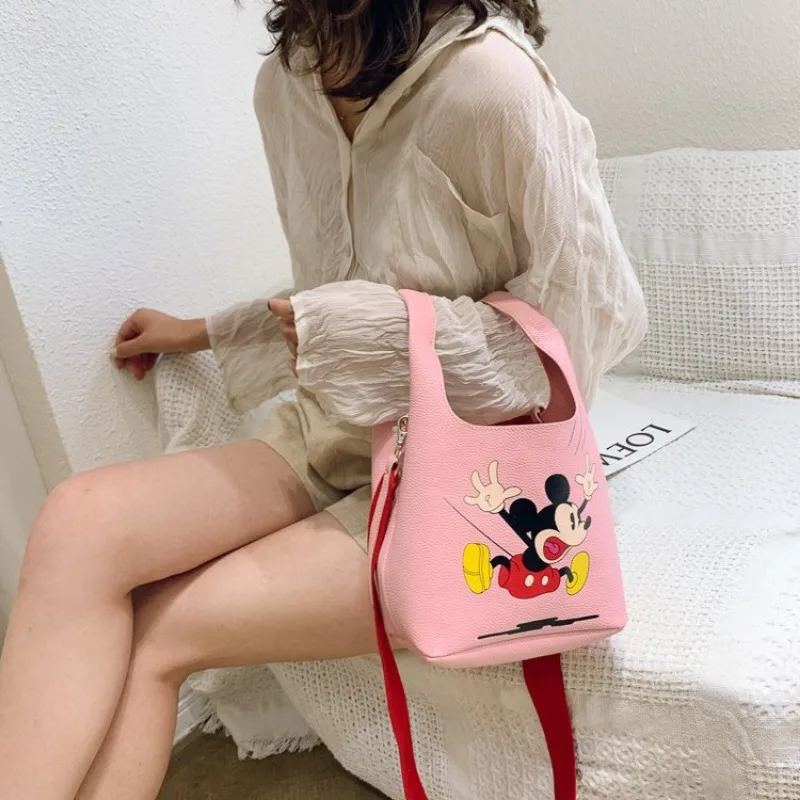 Disney Cartoon Mickey Handbag Girls 2024 New Niche Bucket Bag Commuting Versatile Shoulder Crossbody Bag Cartoon Women\'s Bag