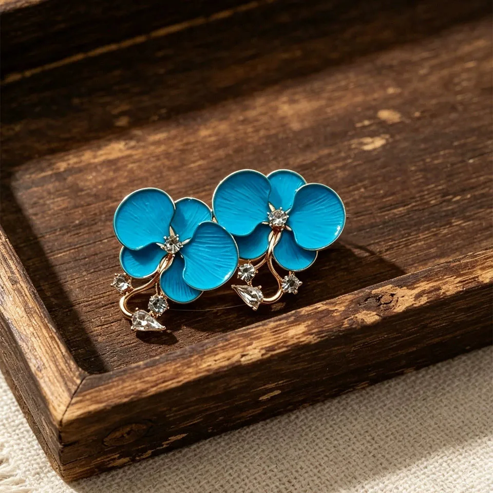 Charm Chinese-style Rhinestones Blue Orchid Flowers Plant Brooch for Women Cheongsam Hanfu Accessories Multi-functional Jewelry