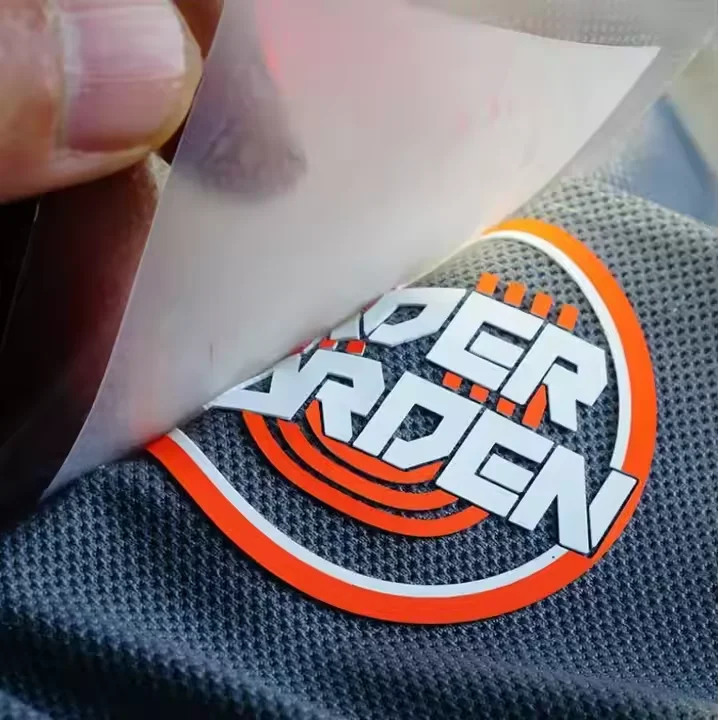 Individueller Siebdruck 3D-Silikon-Heißpress-LOGO-Etiketten Gummi-Patches Aufbügelbare Aufkleber Vinyl-Wärmeübertragungslogo für Kleidung – Detail 1