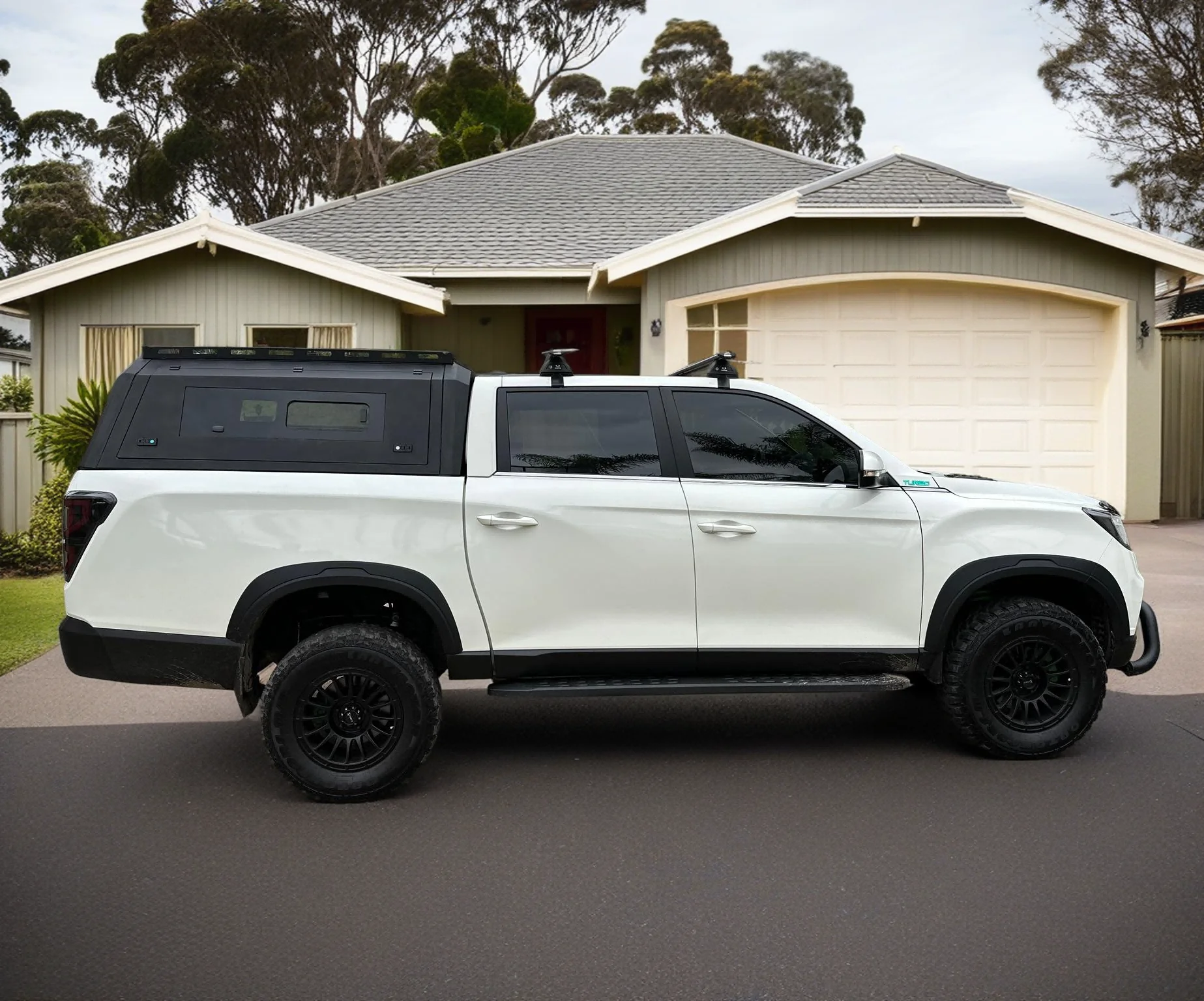 Pickup Truck Bed Topper Caps Durable Leakproof Pickup Hardtop Canopy Certified Quality Custom-fit for Ssangyong Musso VW Amarok
