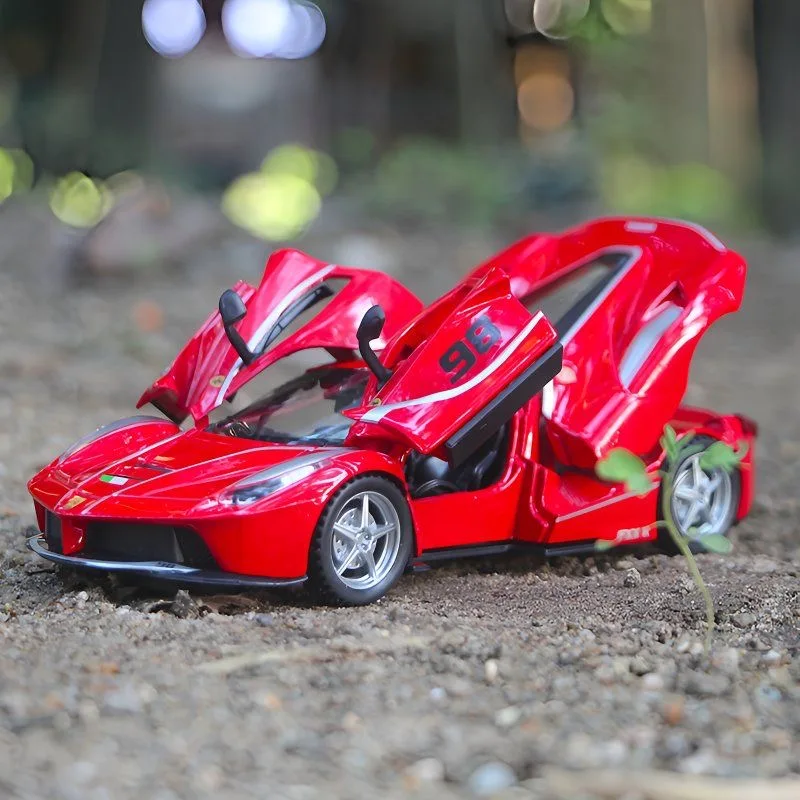 1/22 فيراري FXXK سوبر سيارة سبيكة سيارة نموذج ضوء الصوت التراجع الأطفال الصبي لعبة معدنية الديكور طفل سيارة صغيرة تحصيل