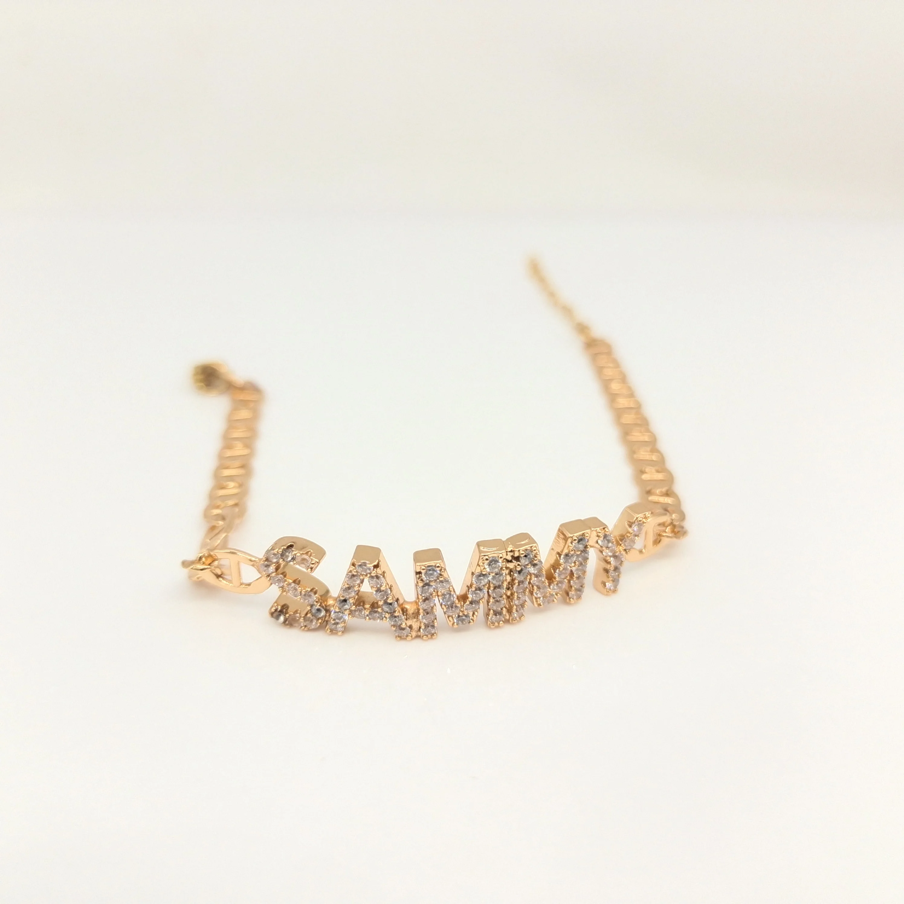 

Customized Name Anklet with Diamond Personalized Zircon Letter Bracelet Gold Flat Mariner Chain Nameplate Gift for Women Men