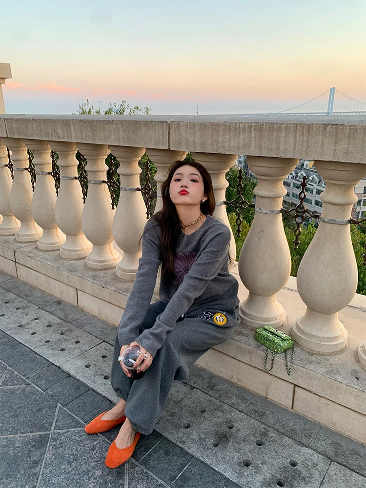 Spodnie codzienne dla kobiet, luźny krój, sportowy styl, wysoki stan, proste nogawki, dzianinowe spodnie bawełniane na jesień 2023