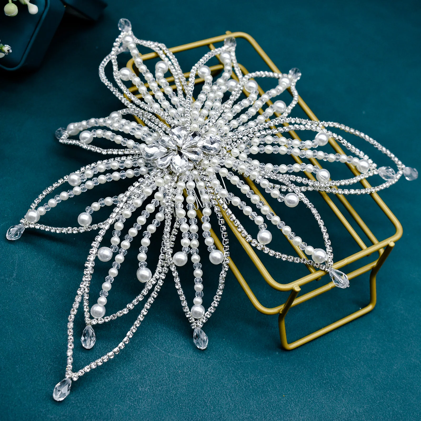 DZ328 بلينغ حجر الراين الزفاف عقال أنيقة الزهور عصابات الشعر الفاخرة تاج أغطية الرأس مطرز اللؤلؤ الزفاف إكسسوارات الشعر #4