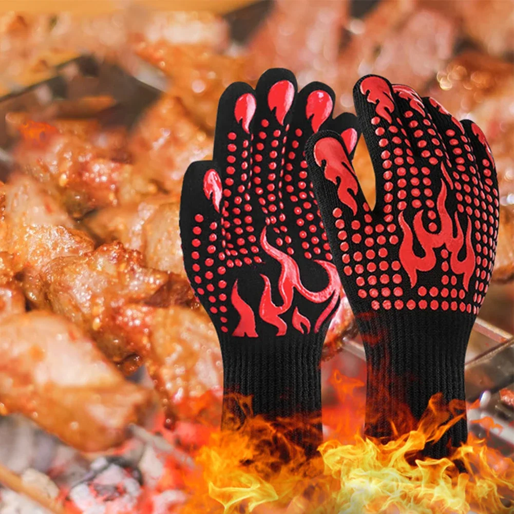 

Sweat Wicking Inner Lining on Fireproof Insulated Gloves Ensures Comfort During Extended Use in Kitchen Or Workshop Tasks