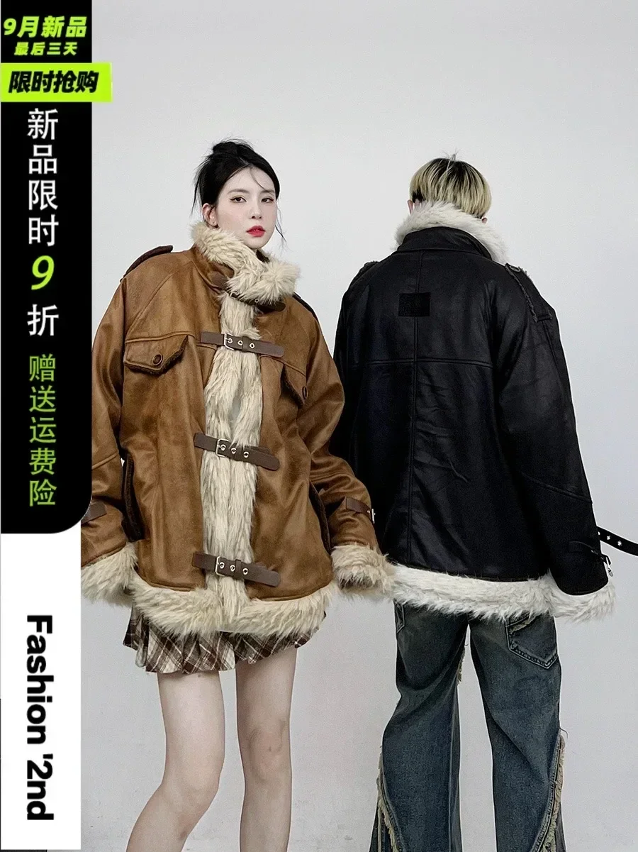 Retro leather and fur integrated sheep cake and wool jacket for women's winter design, with a sense of niche and loose fitting E