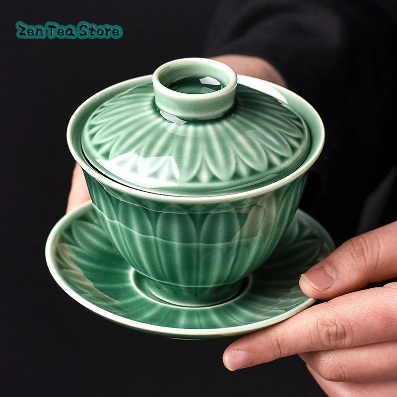 Lotus Celadon Hand-made Three Cup Cover Bowl Retro Single Hand Grasping Tea Bowl Teacup With Cover Kung Fu Tea Set Tea Bowl