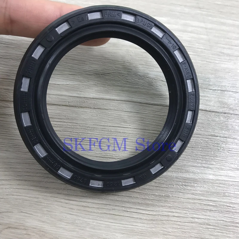 Crankshaft Oil Seal For Chevrolet Aveo Cruze Captiva Equinox Cadillac SRX XTS CTS 12608750