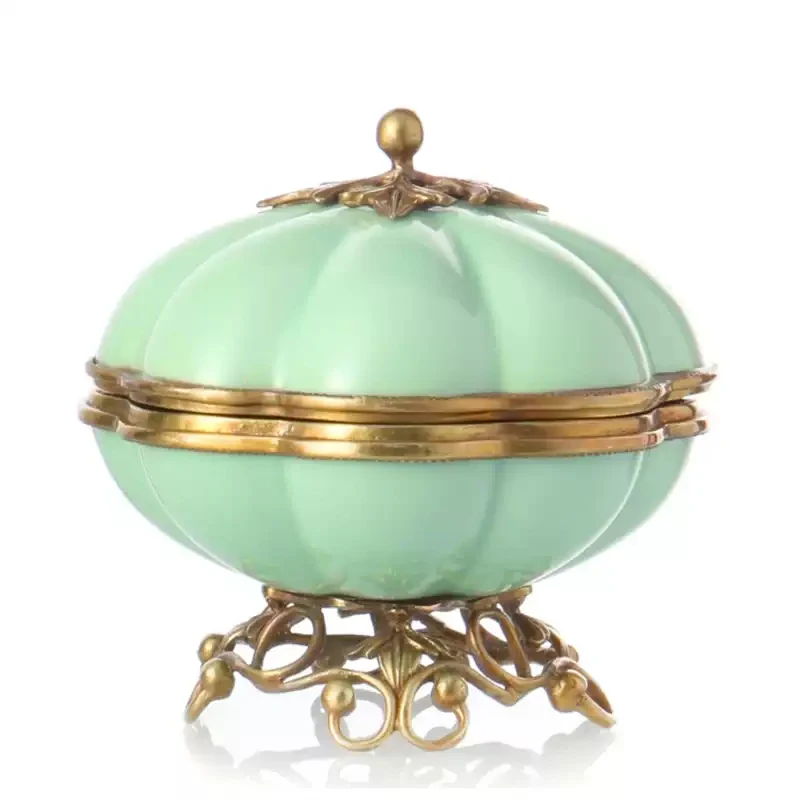 Creative Footed Brass Porcelain Candy Jar Flower Petal Shape With Lid Gold Green Fruit Storage Bowl With Cover Jewelry Box