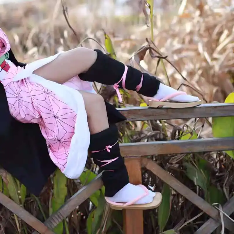 コスプレ木製下駄ビーチサンダルサンダル女性デーモンスレイヤー禰豆子善逸冴夕湯浅