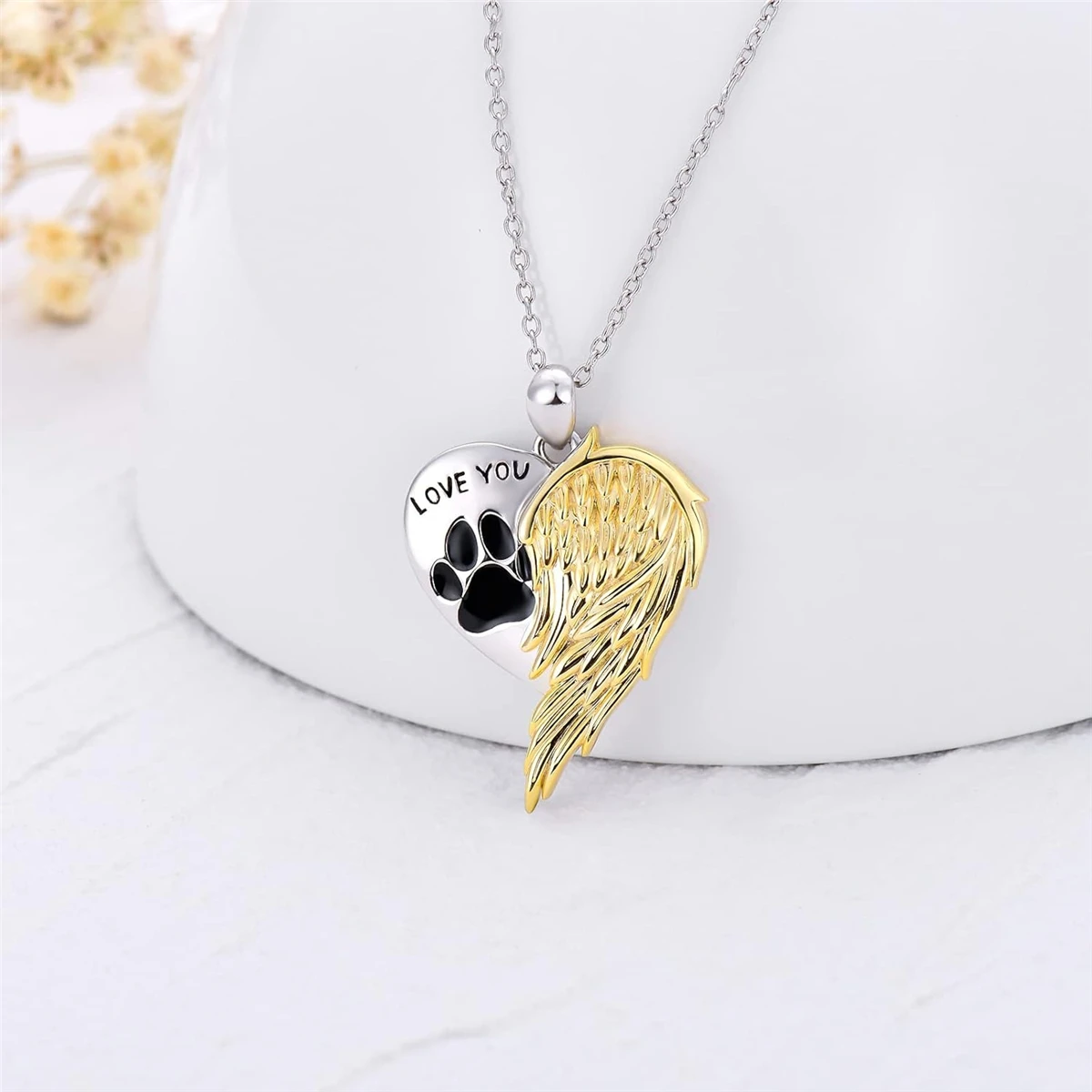 Fashion Creative Pet Claws Heart-shaped Wing Necklace for Women perfect Birthday Anniversary Cute Jewelry Gift for Cat&Dog Lover