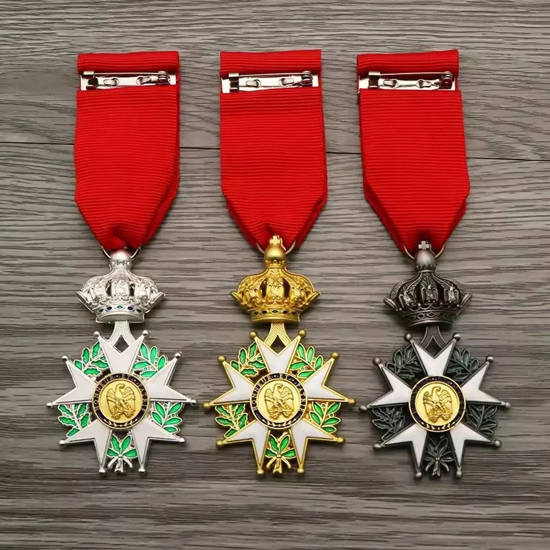 Museum-level Replica Bavarian Cross of Merit Medal Germany Ribbon Badge Silver Aged Version Decoration Crafts Collection Gifts