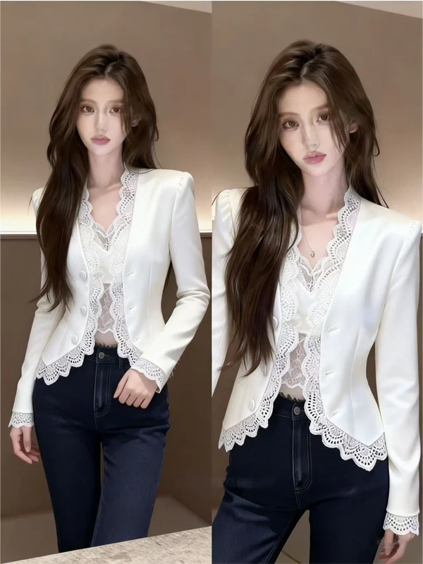 

Elegant White Lace Trim Satin Short Jacket Women's Fashionable Versatile Spring 2026 Luxury Feel Top Ladies' Premium Quality