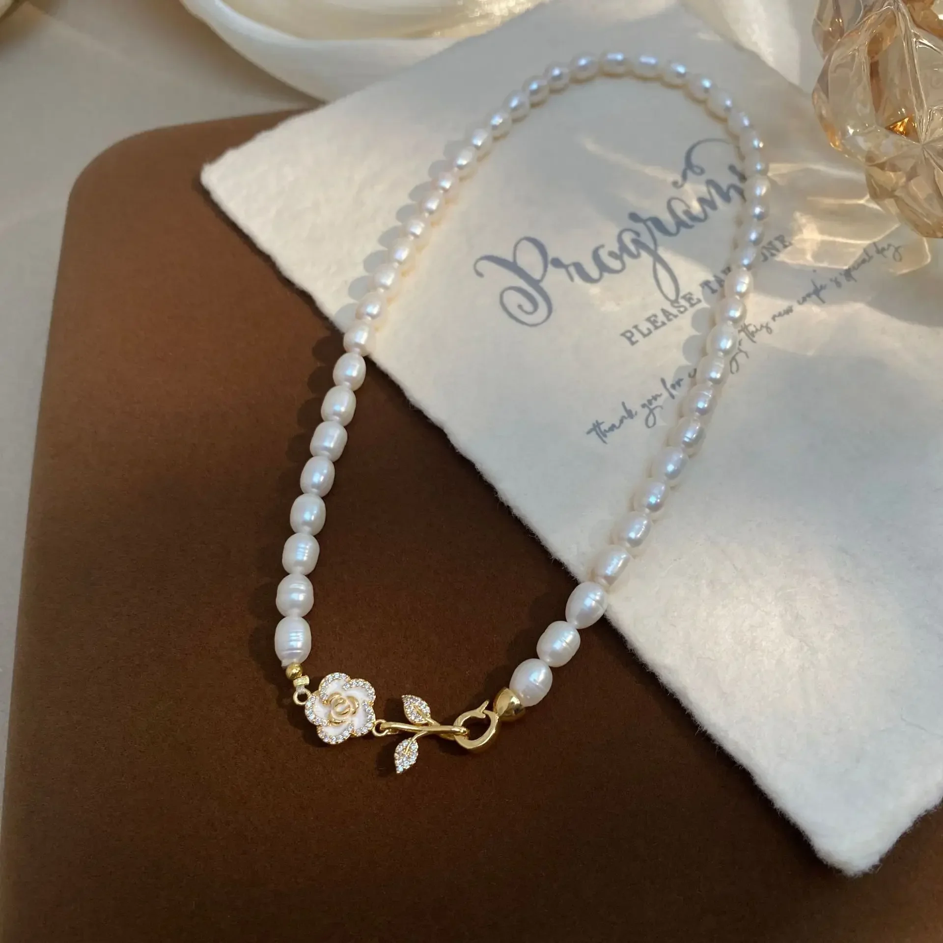 Dainashi Camellia Flower Charm Collarbone Necklaces for Women Girls 5-6mm Rice Shape Natural Freshwater Pearl Necklaces Jewelry