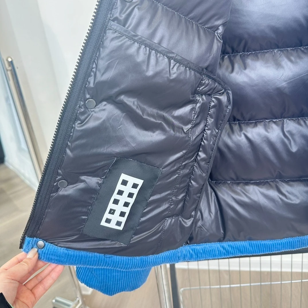 الشتاء النساء الملابس الفاخرة الوقوف طوق الدافئة أسفل سترة مصمم الأبيض أوزة أسفل سترة عادية قصيرة العلامة التجارية النساء أبلى