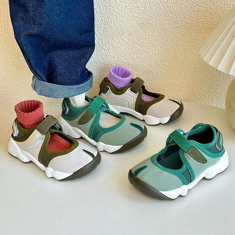 

Children's Sports Shoes 2025 Spring and Autumn New Girls Casual Net Shoes Versatile Mesh Boys Bag Head Sandals