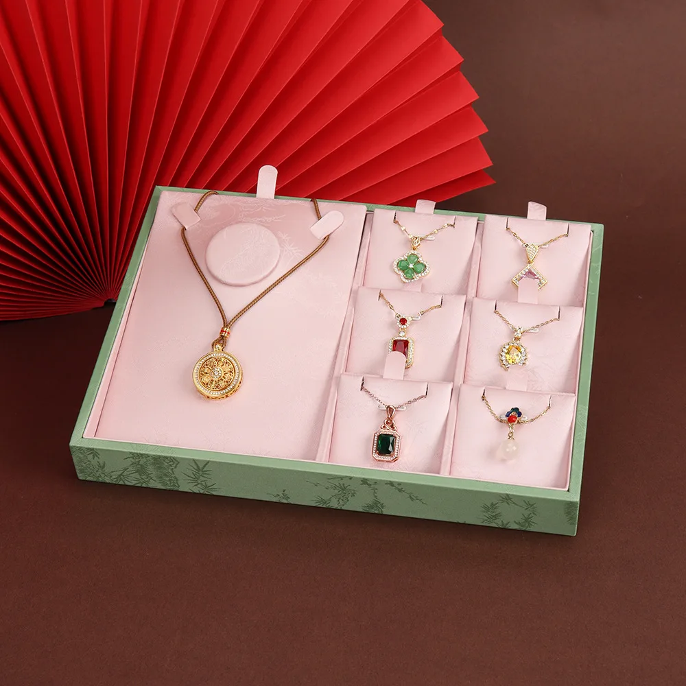 Embroidered Pattern Jewelry Display Tray, Beads & Necklace Storage Plate, Bracelet & Hand Chain Organizer, Counter Prop