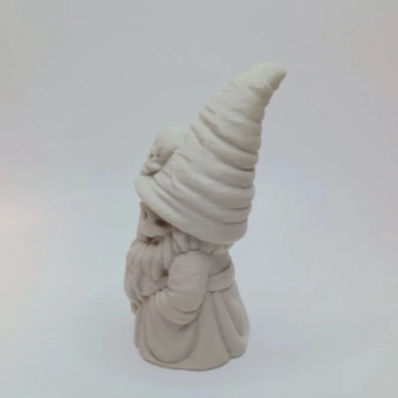 3D‑Printed Skull Gnome Figurine, Plastic Mysterious Bone‑Bearded Dwarf Statue, Gothic Style Desktop Ornament for Home Decor