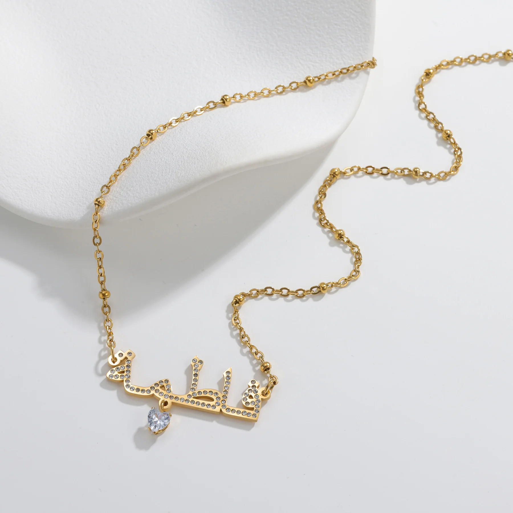 

Customized Shiny Zircon Arabic Name Necklace for Women Men Stainless Steel Heart Stone Necklace Couples Christmas Jewelry Gift