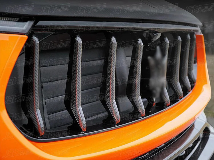 Carbon Fiber Body Kits for  Maserati Levante 2016-2018 Car Bumper Modified Upgraded Mans Style