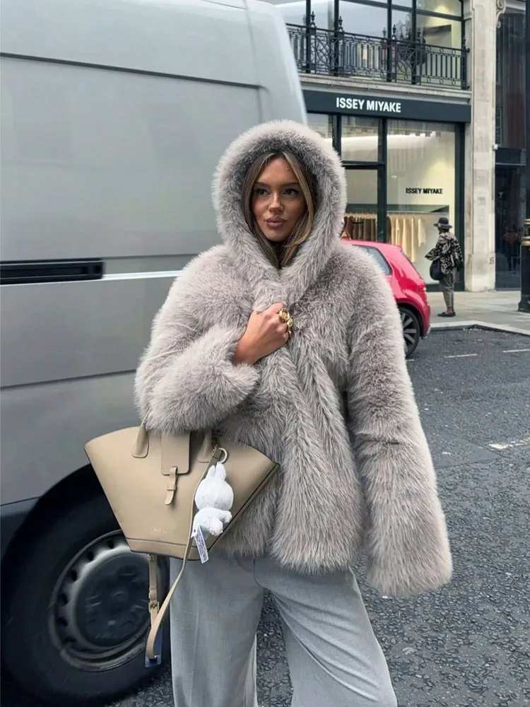 European Style Hooded Faux Fur Coat Women Autumn Winter Solid Color Thicken Warm Loose Outerwear Streetwear Trend Plush Jackets