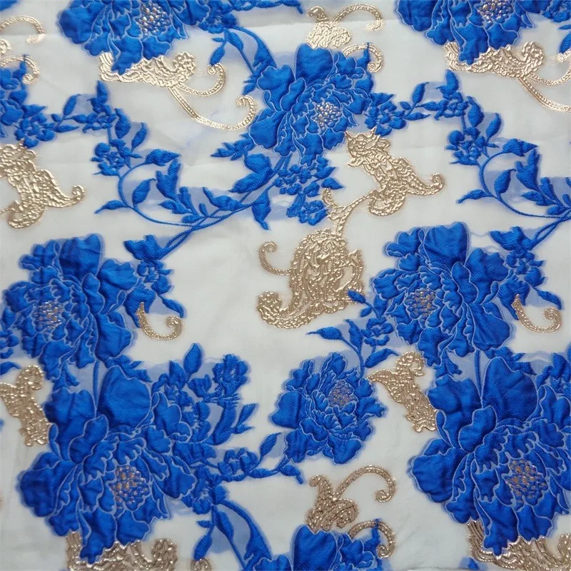 Three-dimensional semi-transparent organza jacquard cut fabric silky slightly stiff gold thread floral