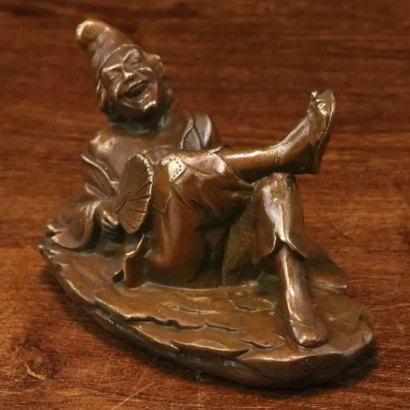 Brass statue of the living Buddha Jigong, antique collectible, home decoration, living room, office desk, home decor craft