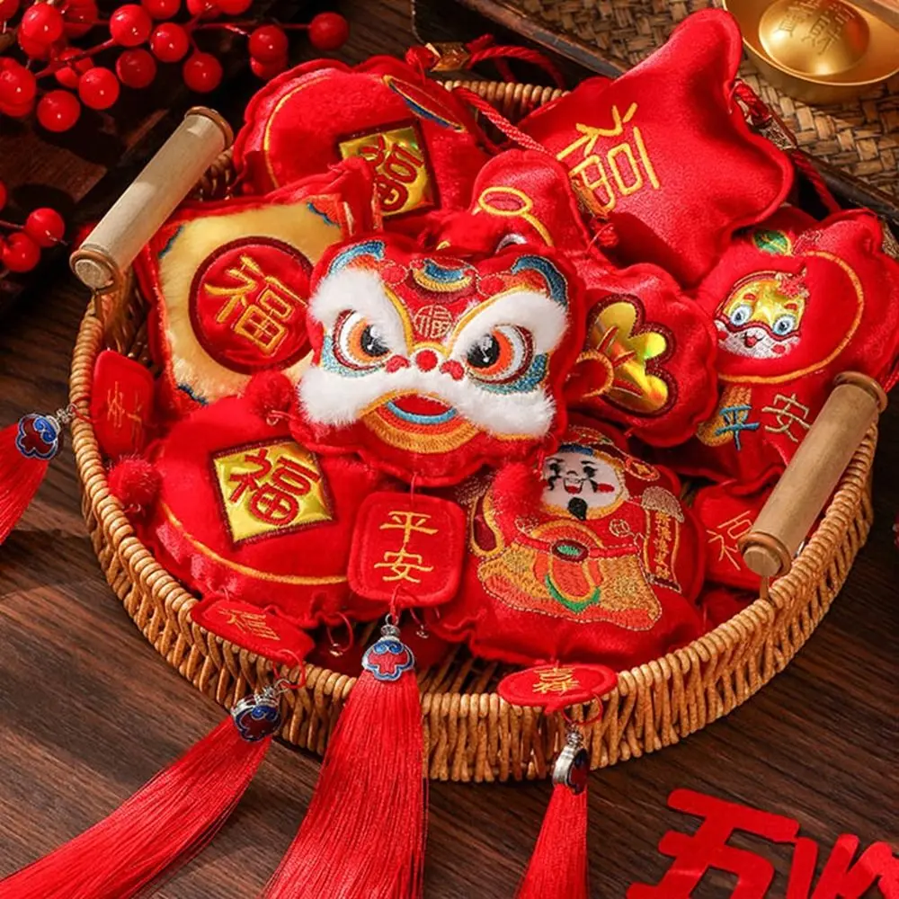 Filcowy Wisiorek Rok Węża Tradycyjny Wisiorek z Frędzlami na Święto Wiosny Dobrej Fortuny Szczęśliwa Czerwona Chińska Ozdoba na Szczęście