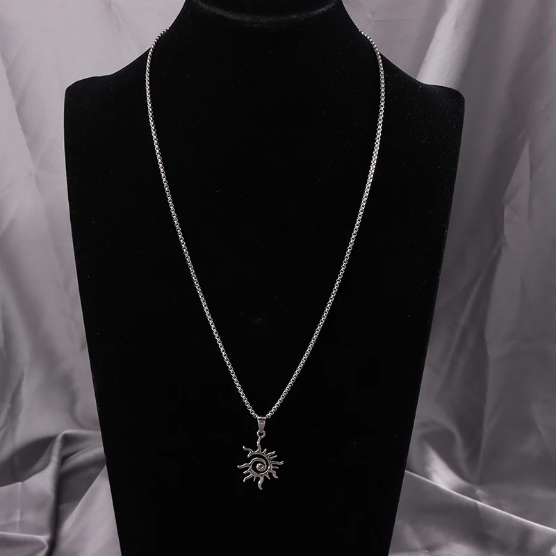 Fashion Creative Sun Flame Pendant Necklace Punk Hip Hop Retro Hipster Men's Hollowed Out Titanium Steel Necklace Jewelry