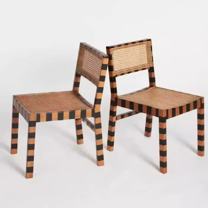 Solid wood dining chair, creative backrest home retro leisure bed, breakfast coffee shop art chair use