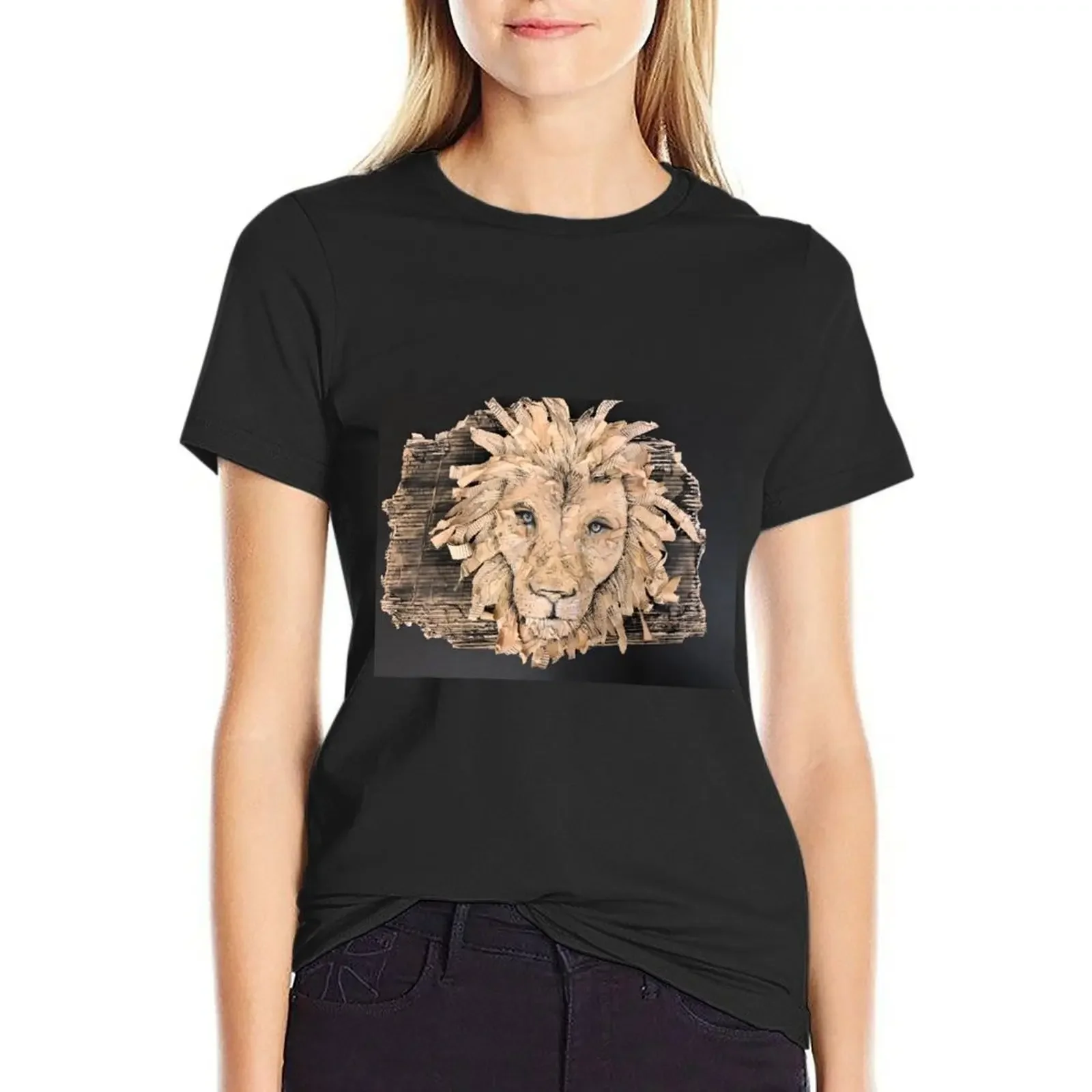 

Untamed Lion Face T-Shirt shirts graphic tees Aesthetic clothing korean fashion workout t shirts for Women