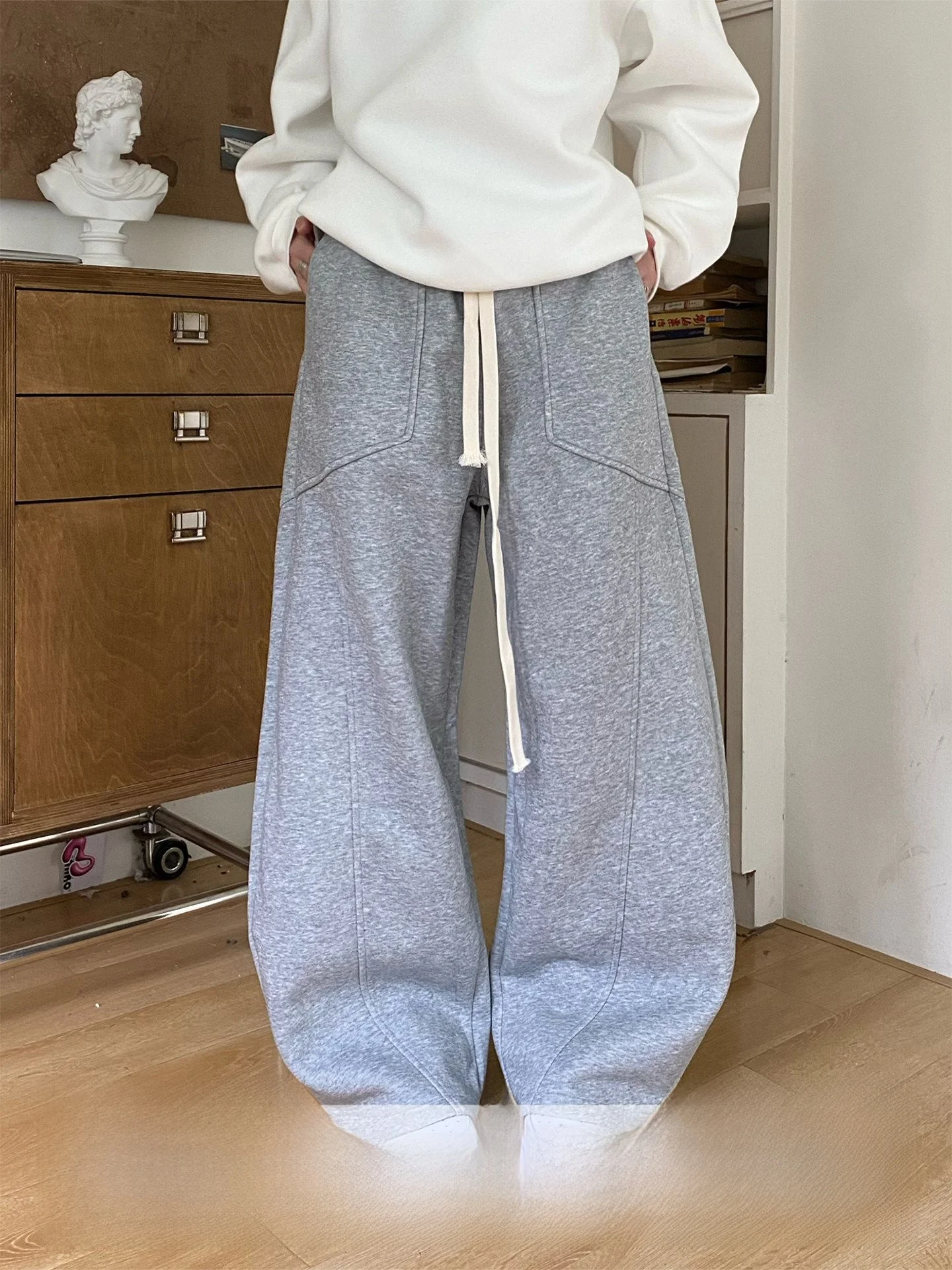 

Повседневные свободные спортивные брюки с эластичным поясом для мужчин и женщин, универсальные брюки в винтажном стиле, которые можно носить на любых случаях.