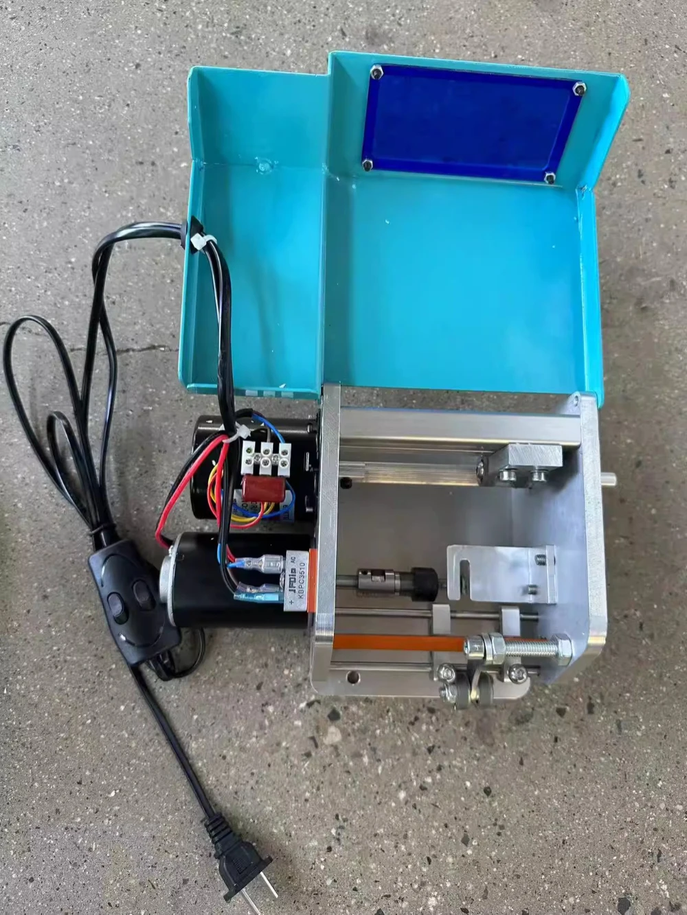 FX-90 Electric Edge Banding Milling & Cutting Machine – 45° V-Grooving, Slitting, Miter & Straight Cutting for Edge Banding Tape
