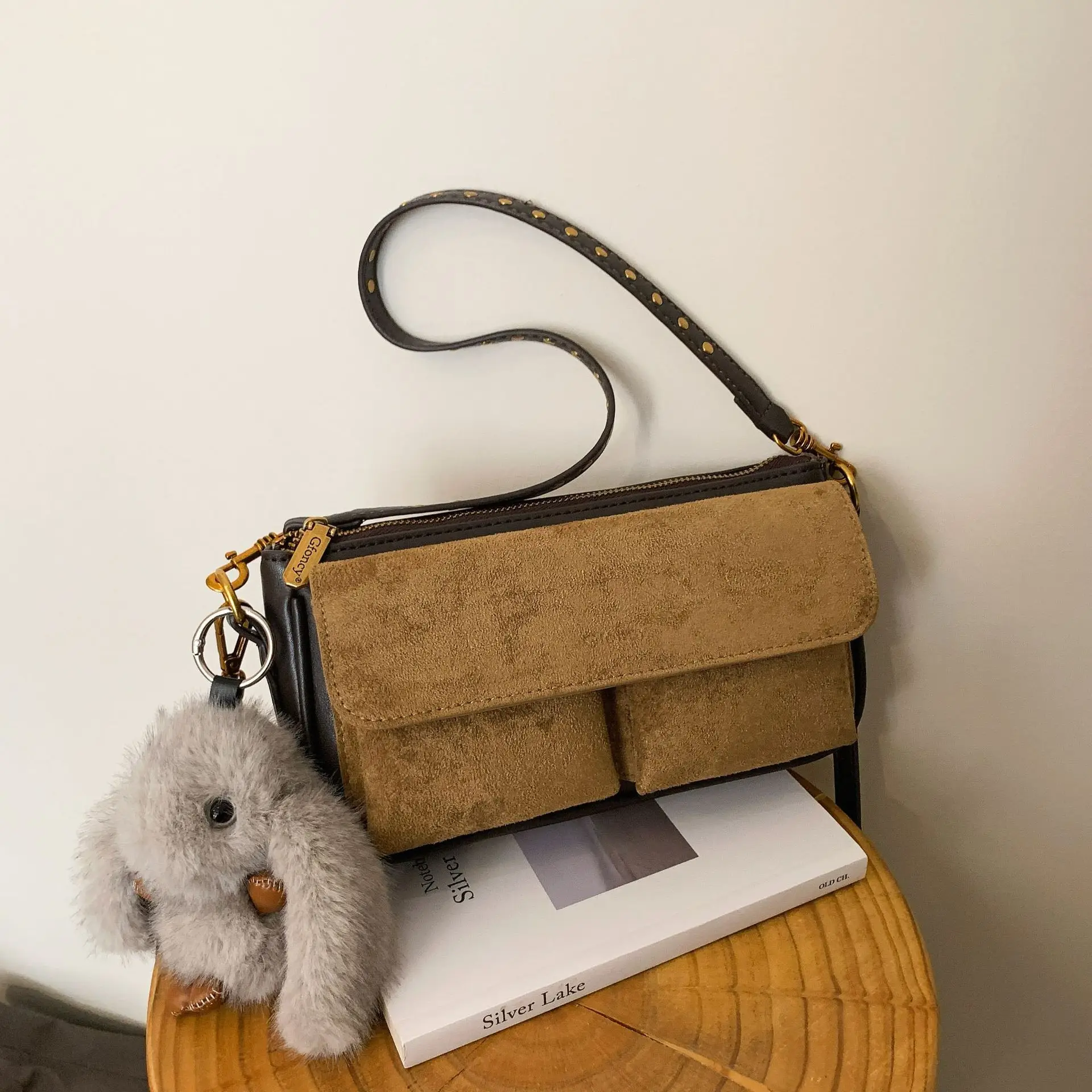 

2025 New Vintage Patchwork Square Bag for Women, Multi-Way Shoulder Crossbody Purse, Extremely Sophisticated & Versatile​