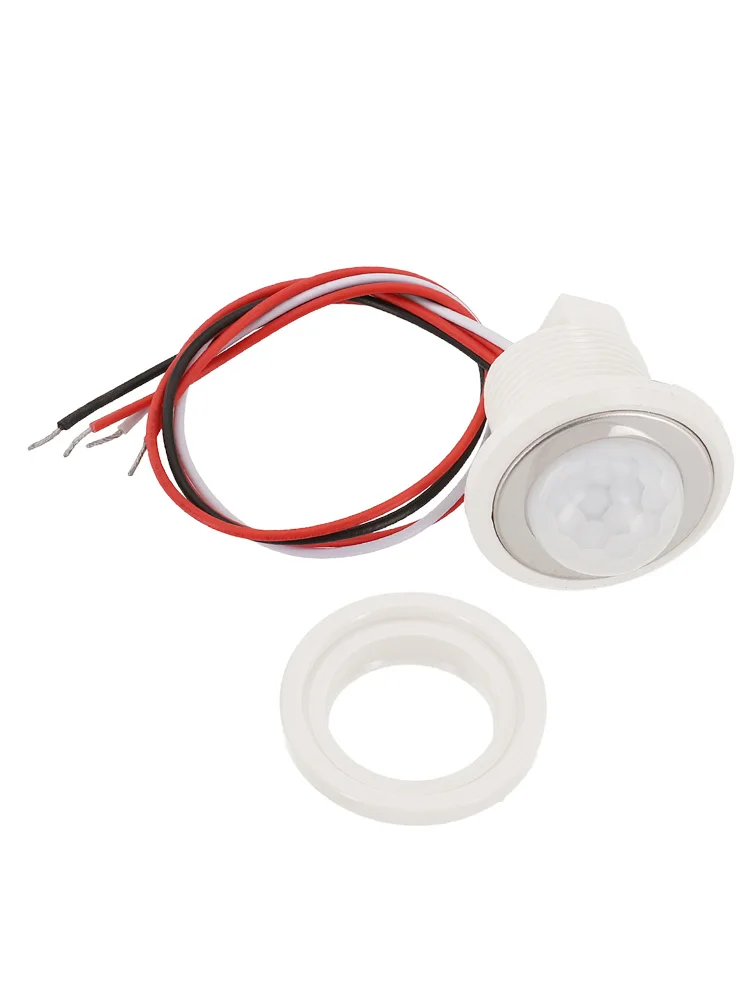 مستشعر حركة صغير قابل للتعديل تلقائي صغير قابل للتعديل PIR بالأشعة تحت الحمراء توافق الجهد العريض A DC V التحكم الآلي