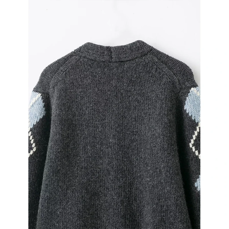 Dames Trui Herfst 2025, Nieuwe Mode Rechte V-hals Elegante Diamant Plaid Warme Jonge Dames Trui Chic Straat Vest